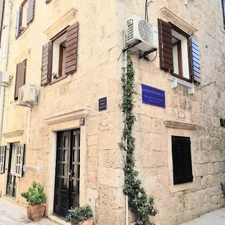 As Lucana - Ground Floor Apartment Vis