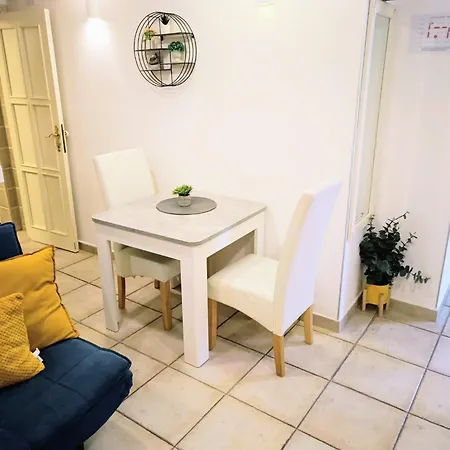 As Lucana - Ground Floor Vis