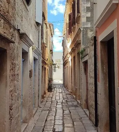 As Lucana - Ground Floor *