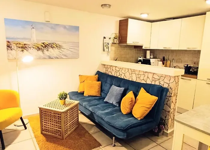 As Lucana - Ground Floor شقة